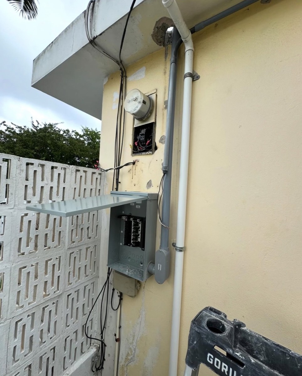 Residential Electrical Panel Service project photo 2